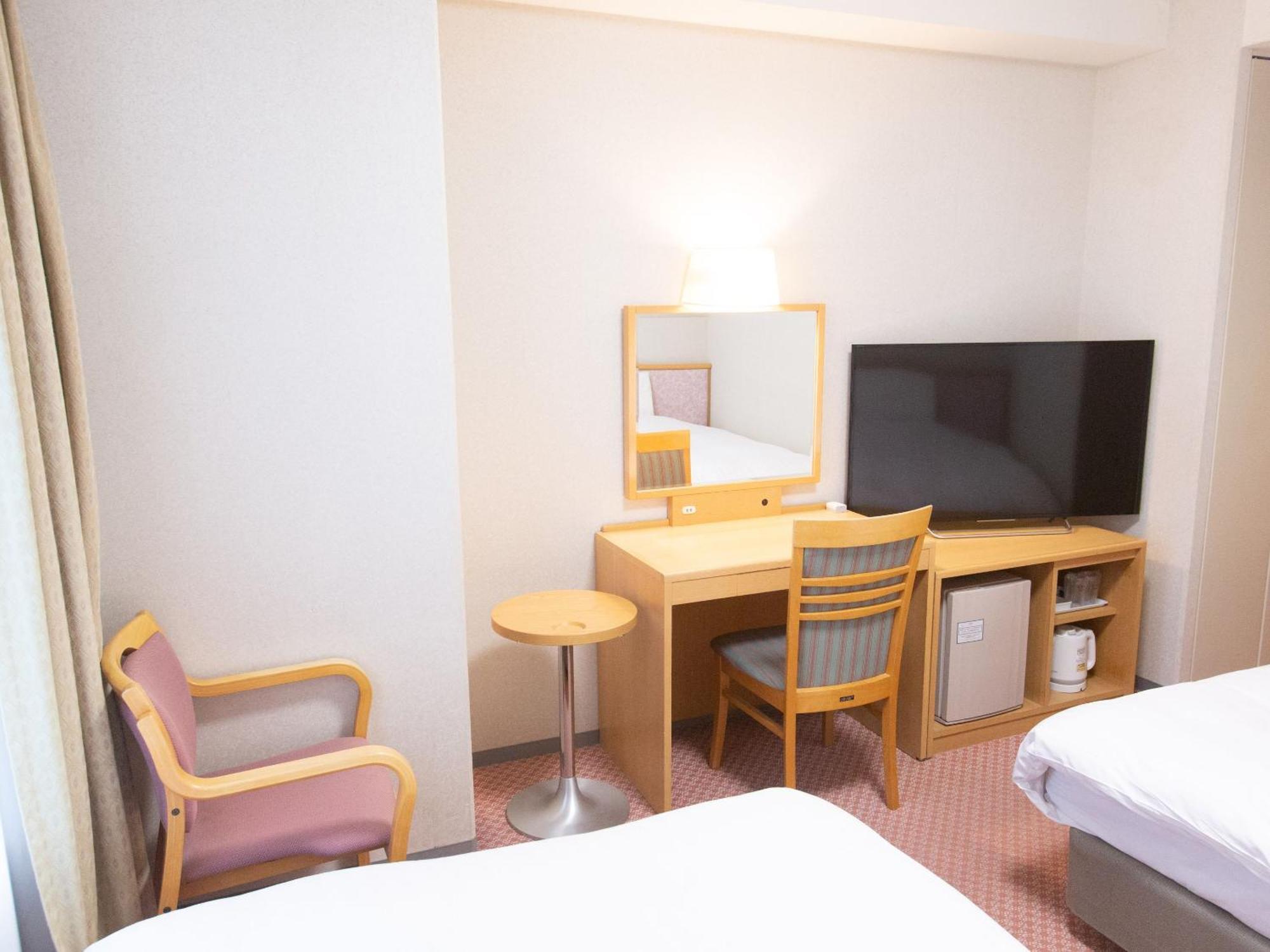 Toyama Chitetsu Hotel Exterior foto